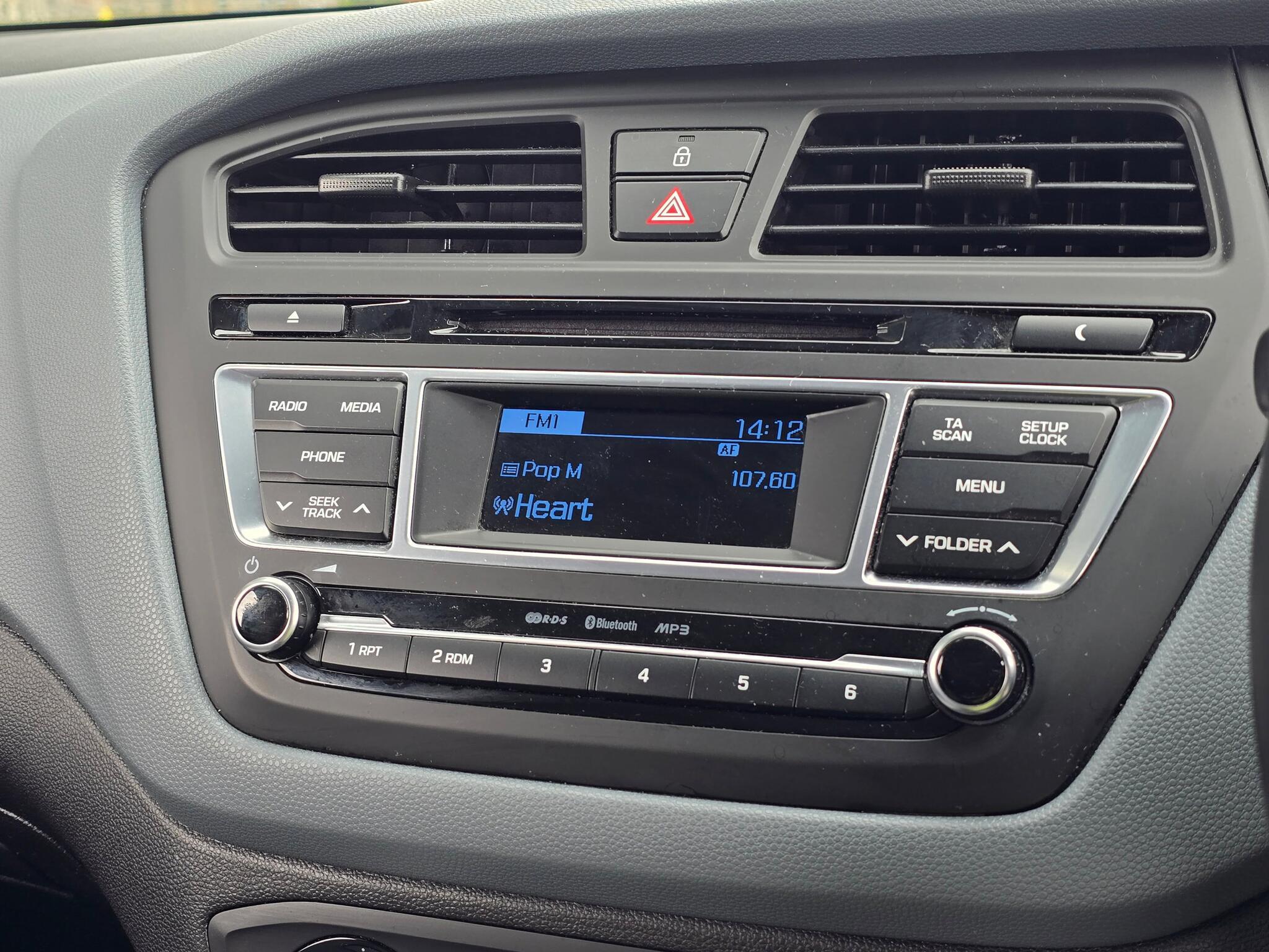 Hyundai i20 - Image 8