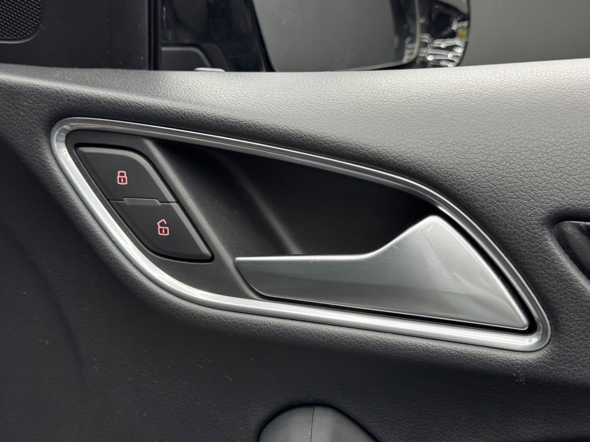Audi Q3 - Image 41