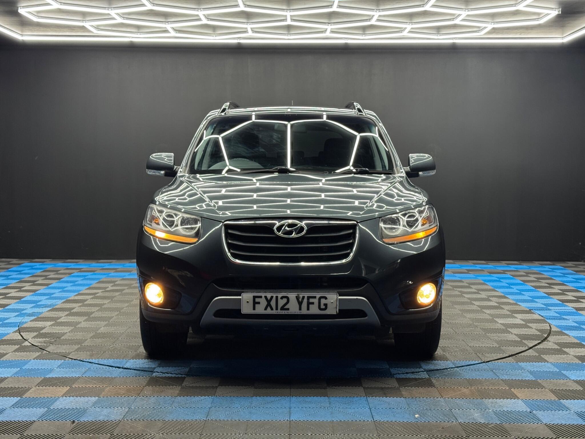 Hyundai Santa Fe - Image 2