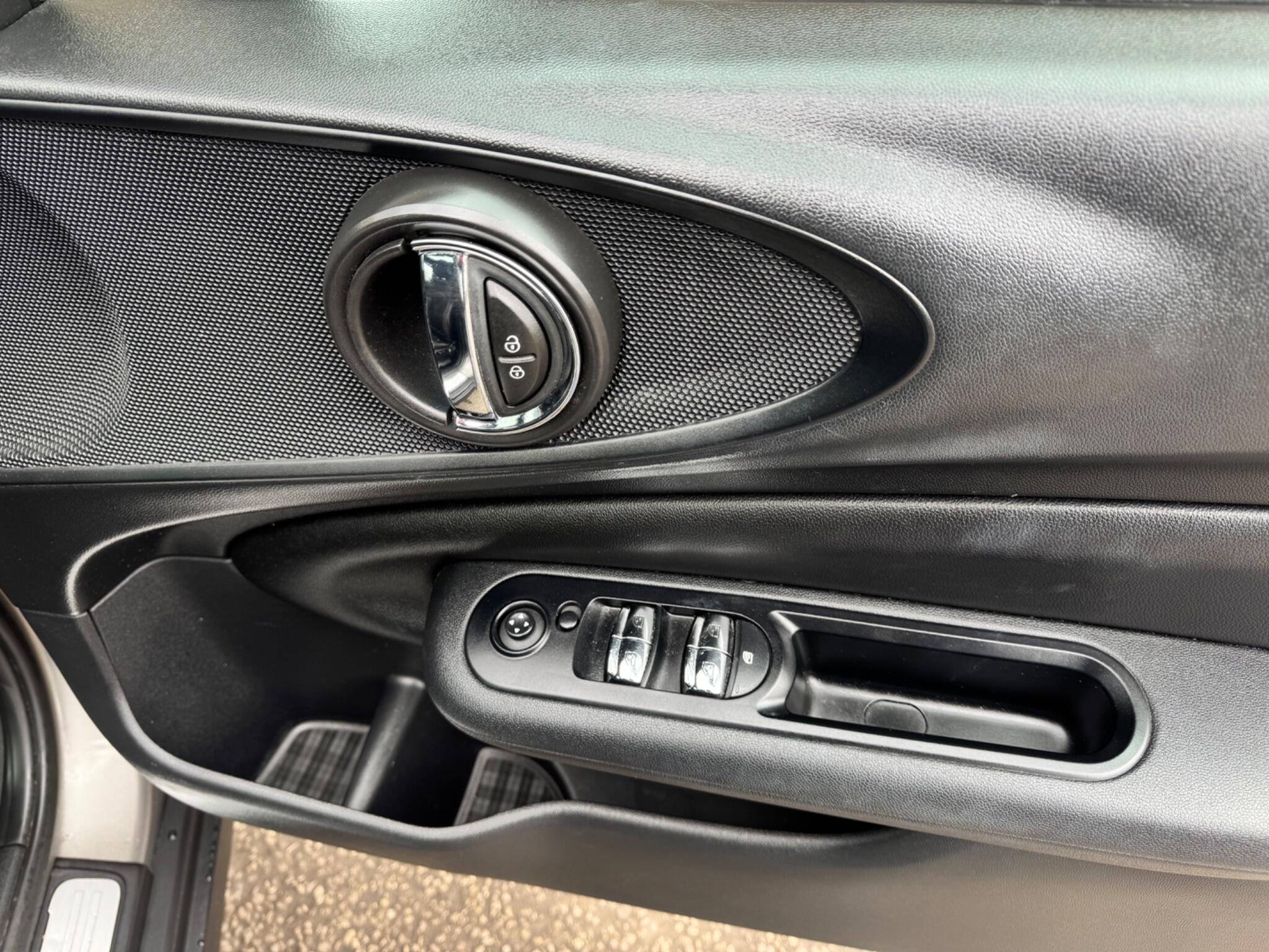 MINI Clubman - Image 33