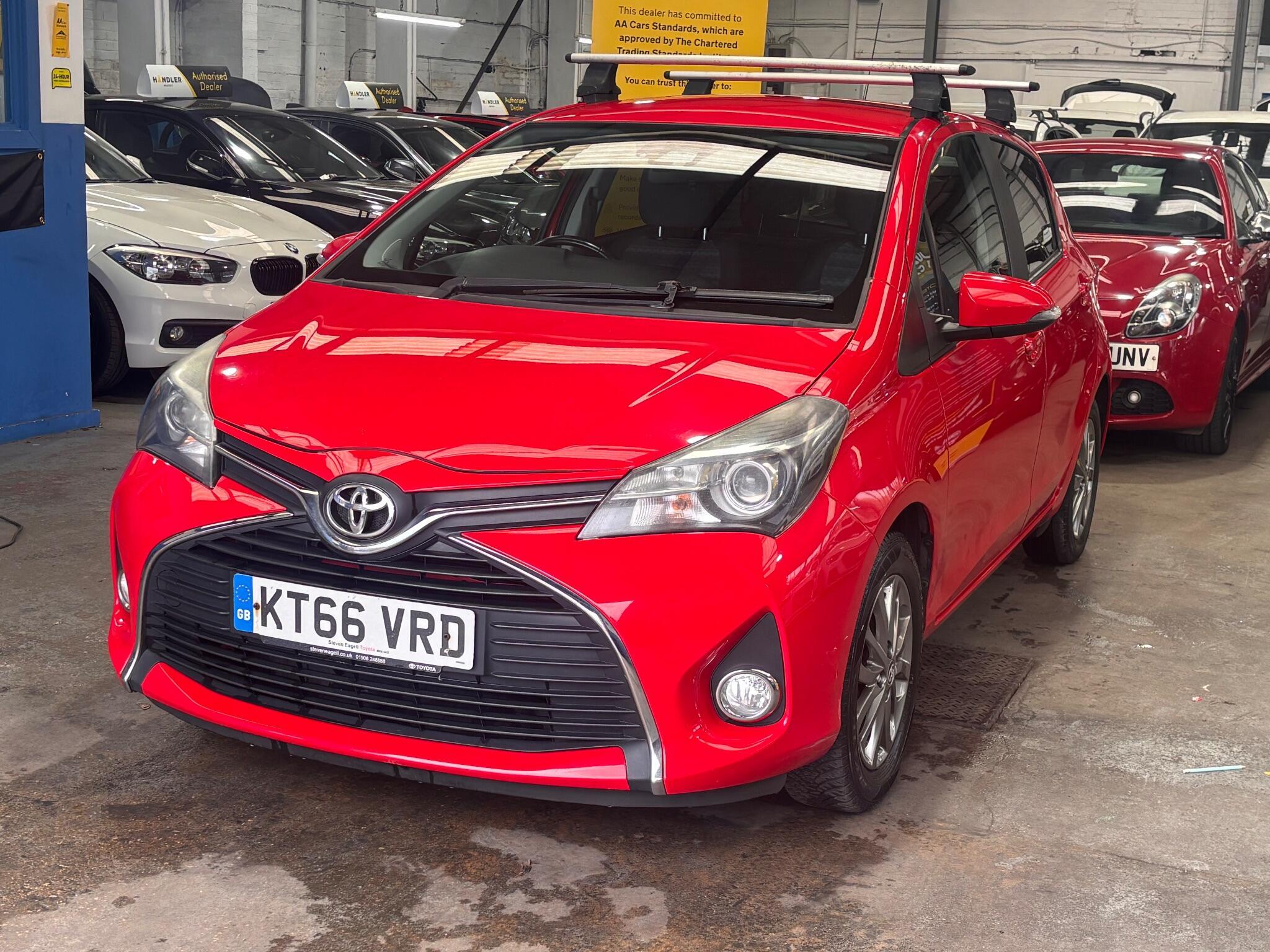 Toyota Yaris - Image 6