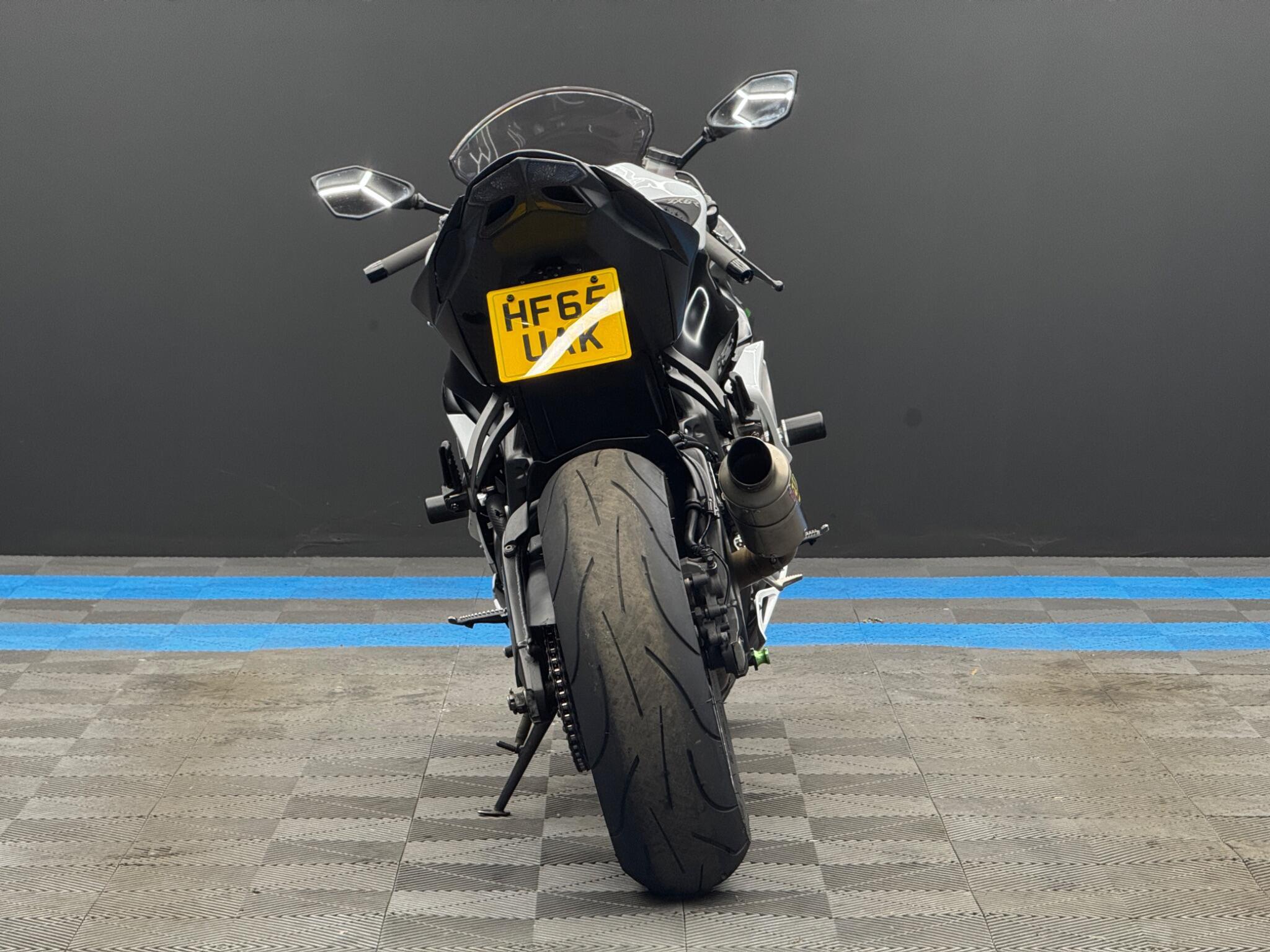 Kawasaki NINJA ZX-6R - Image 6