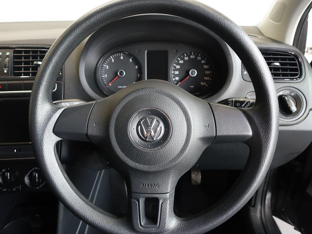 Volkswagen Polo - Image 17