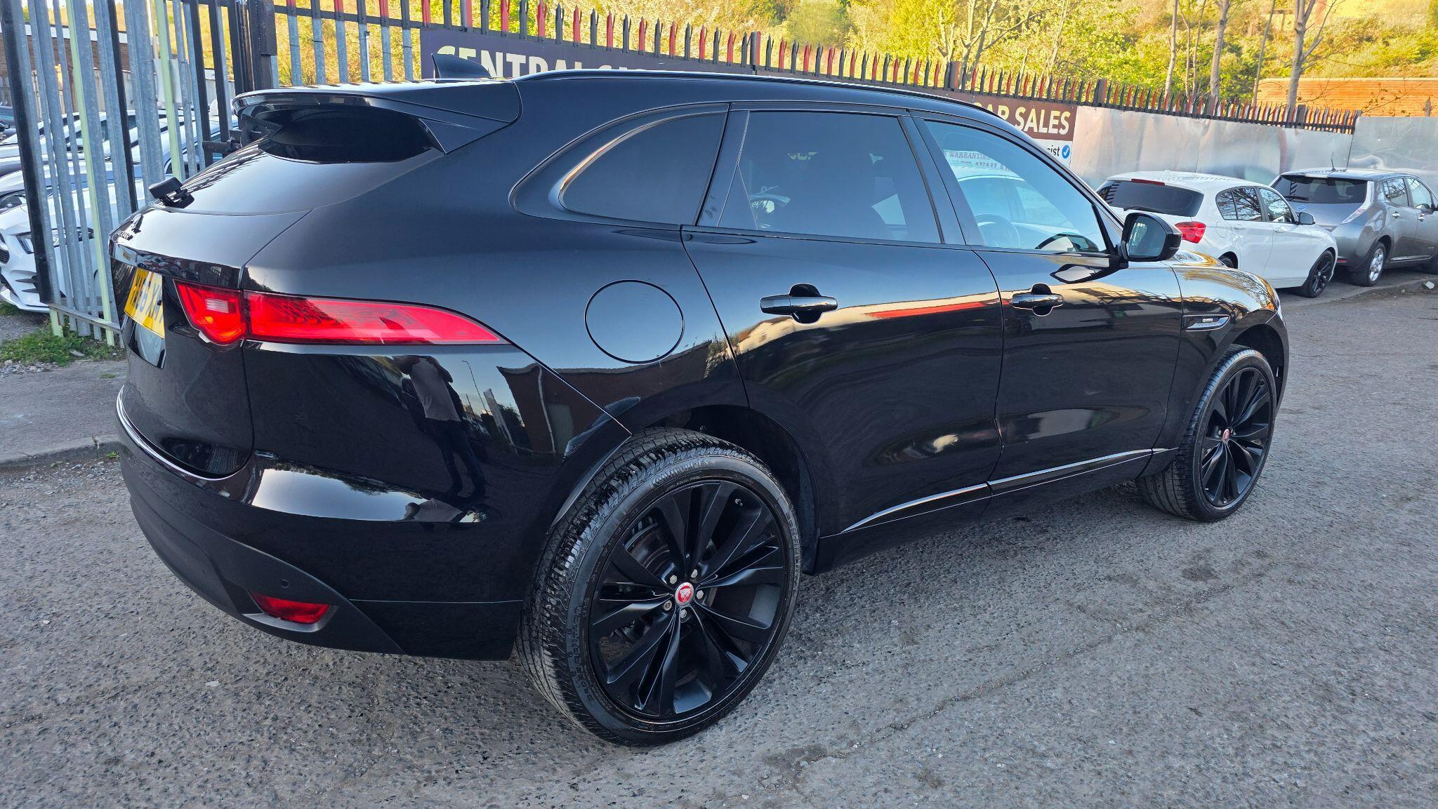 Jaguar F-Pace - Image 10