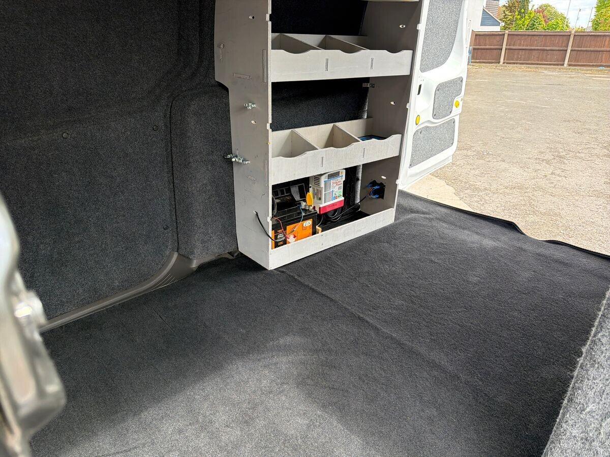 Ford Transit Connect - Image 27