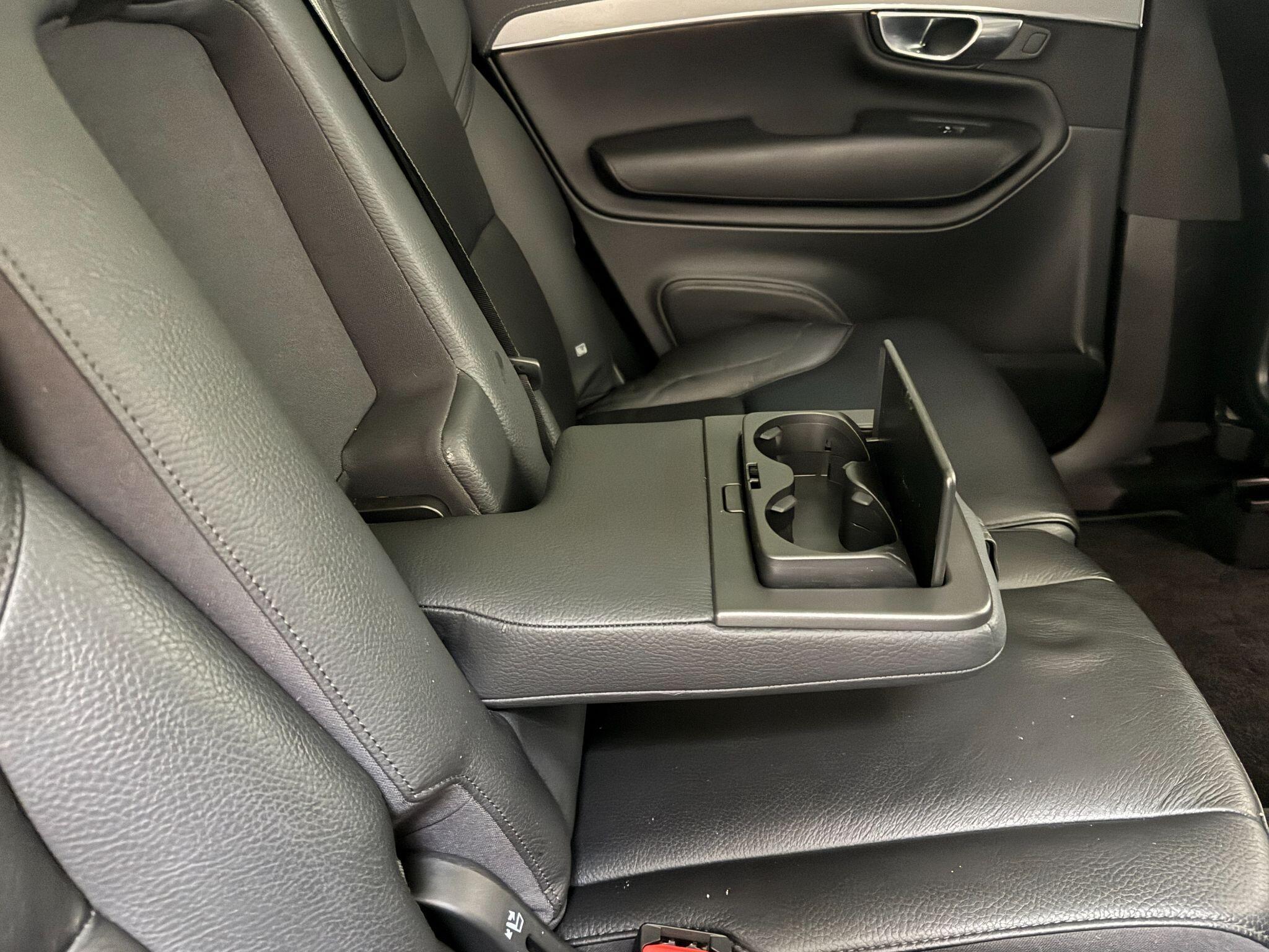 Volvo XC90 - Image 47