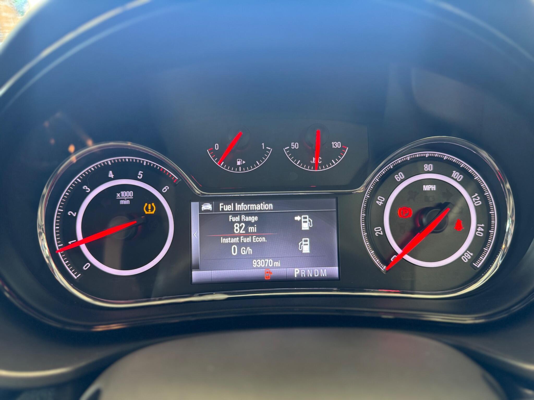 Vauxhall Insignia - Image 32