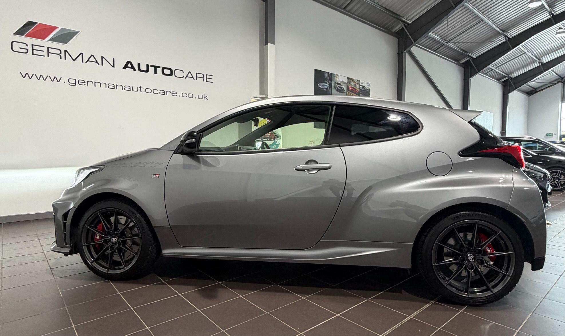 Toyota Yaris - Image 5