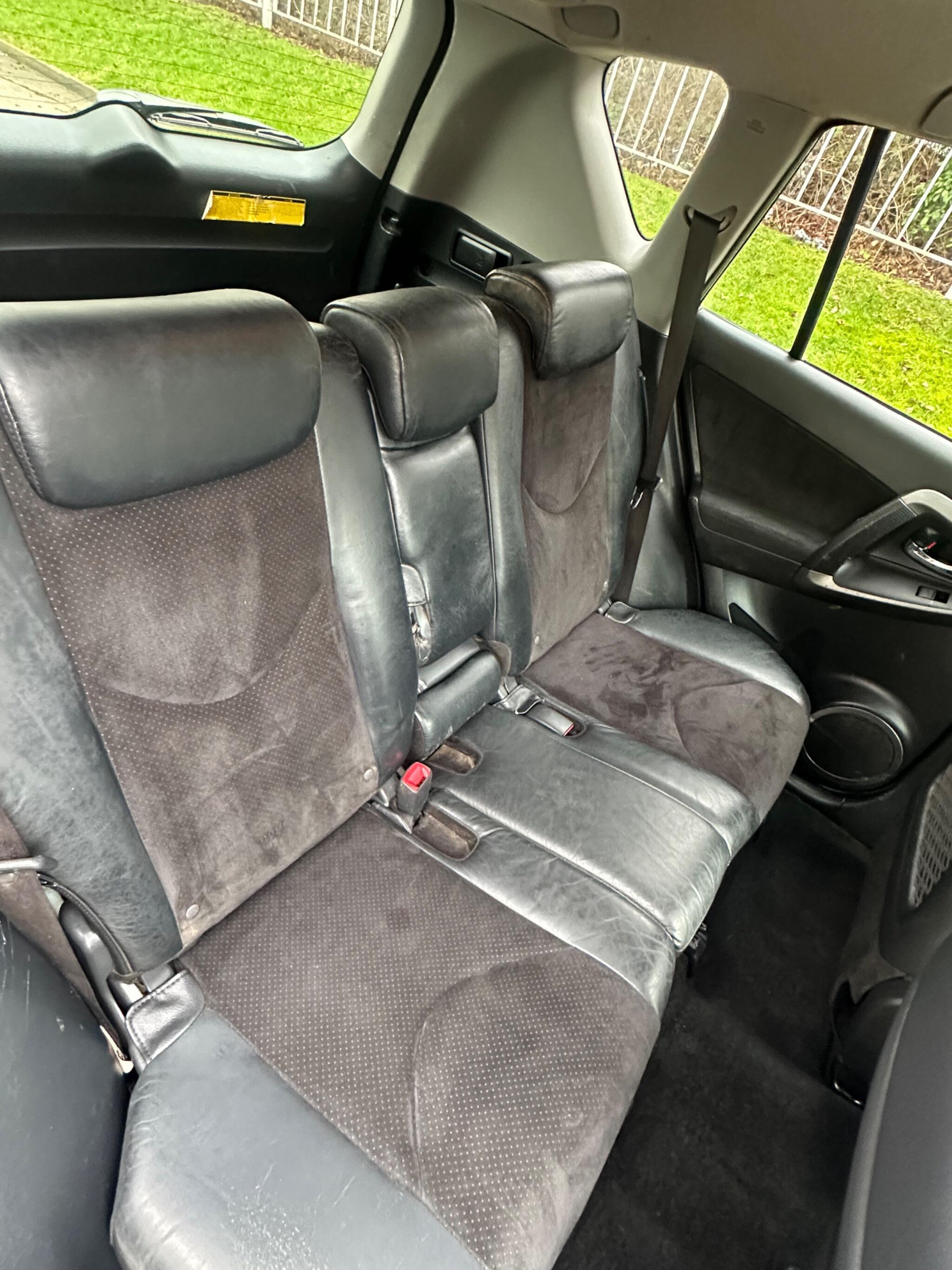 Toyota RAV4 - Image 35