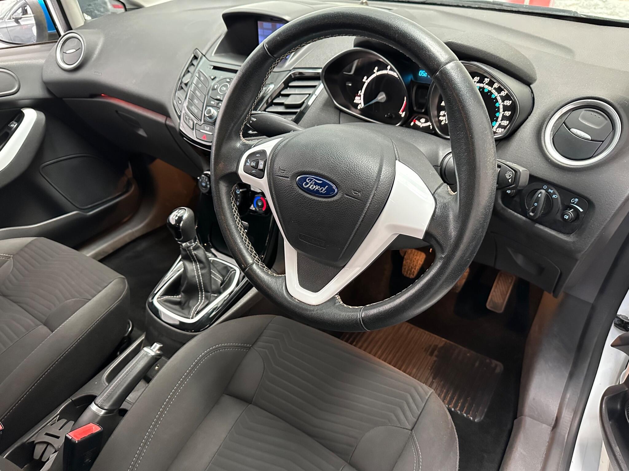 Ford Fiesta - Image 4
