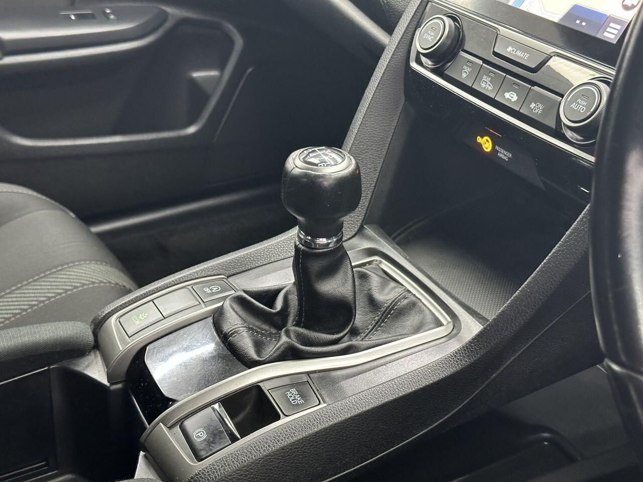 Honda Civic - Image 19