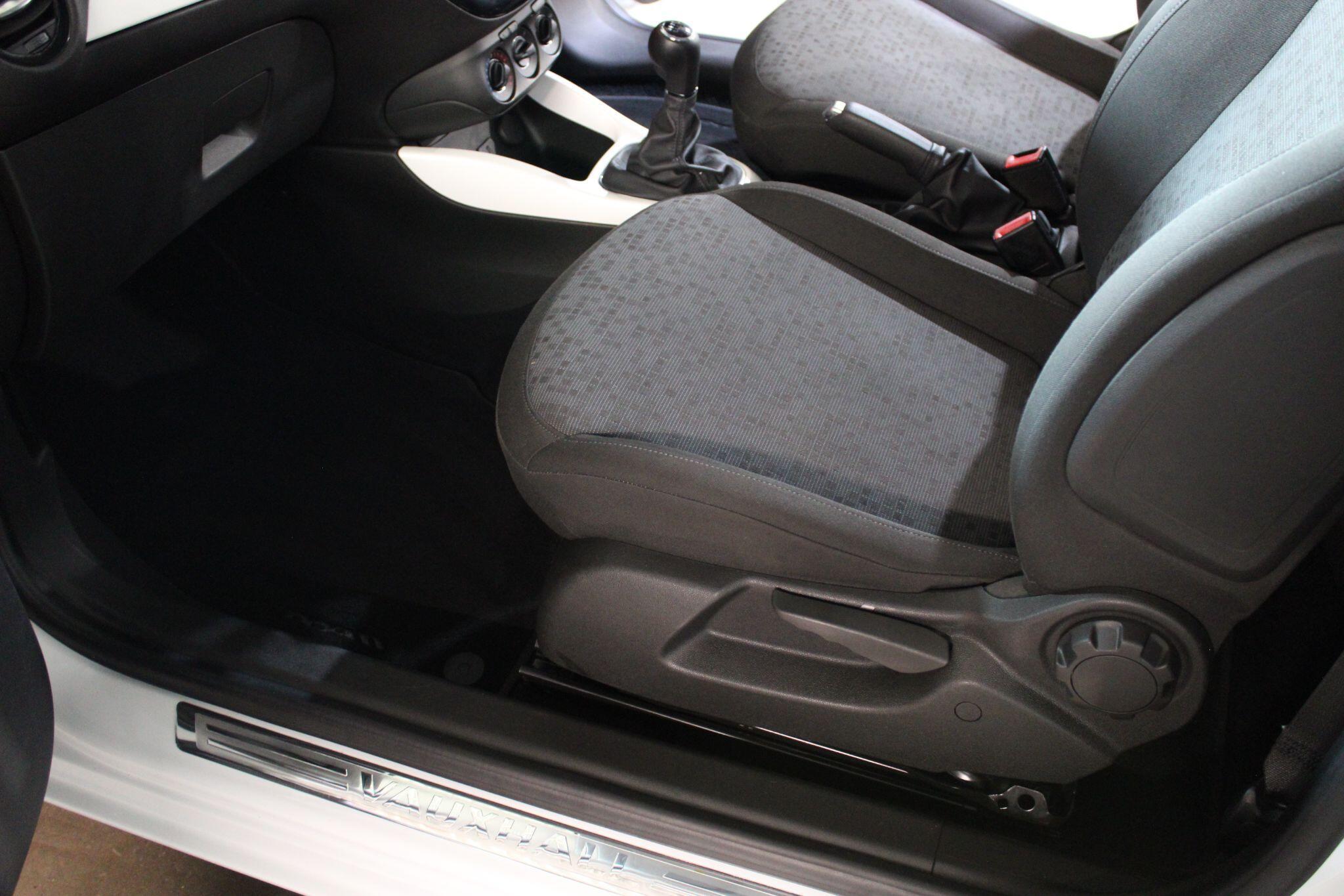 Vauxhall ADAM - Image 17
