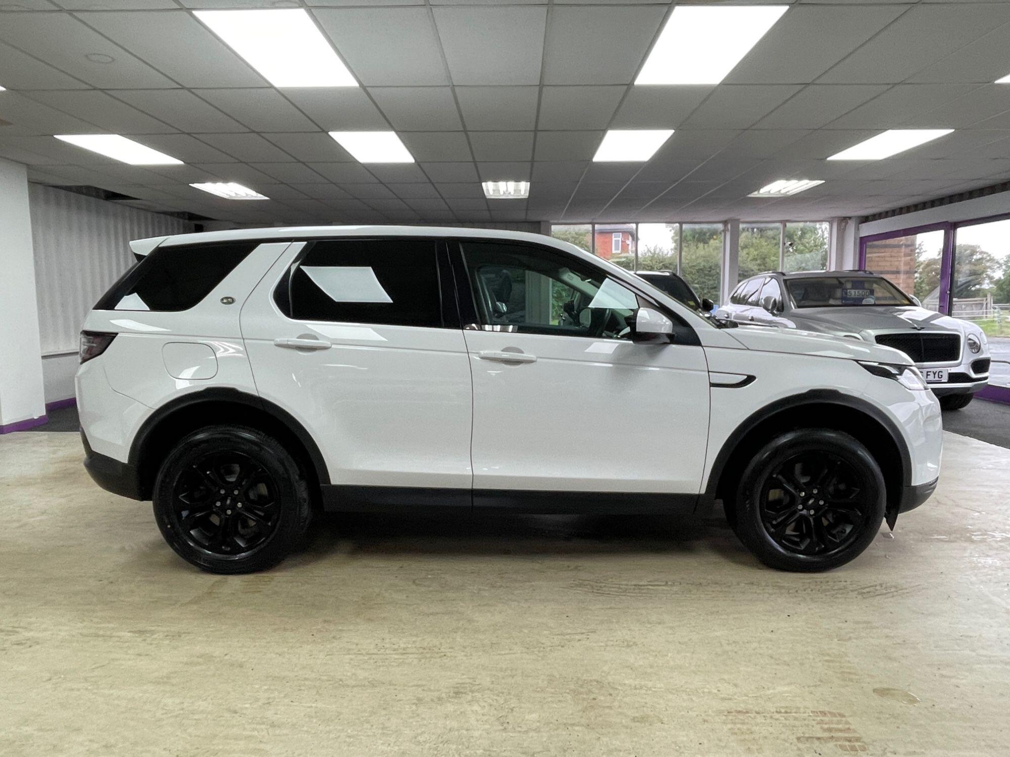 Land Rover DISCOVERY SPORT - Image 11