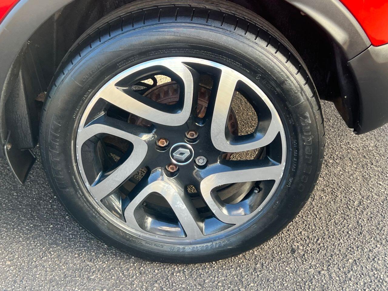 Renault Captur - Image 31