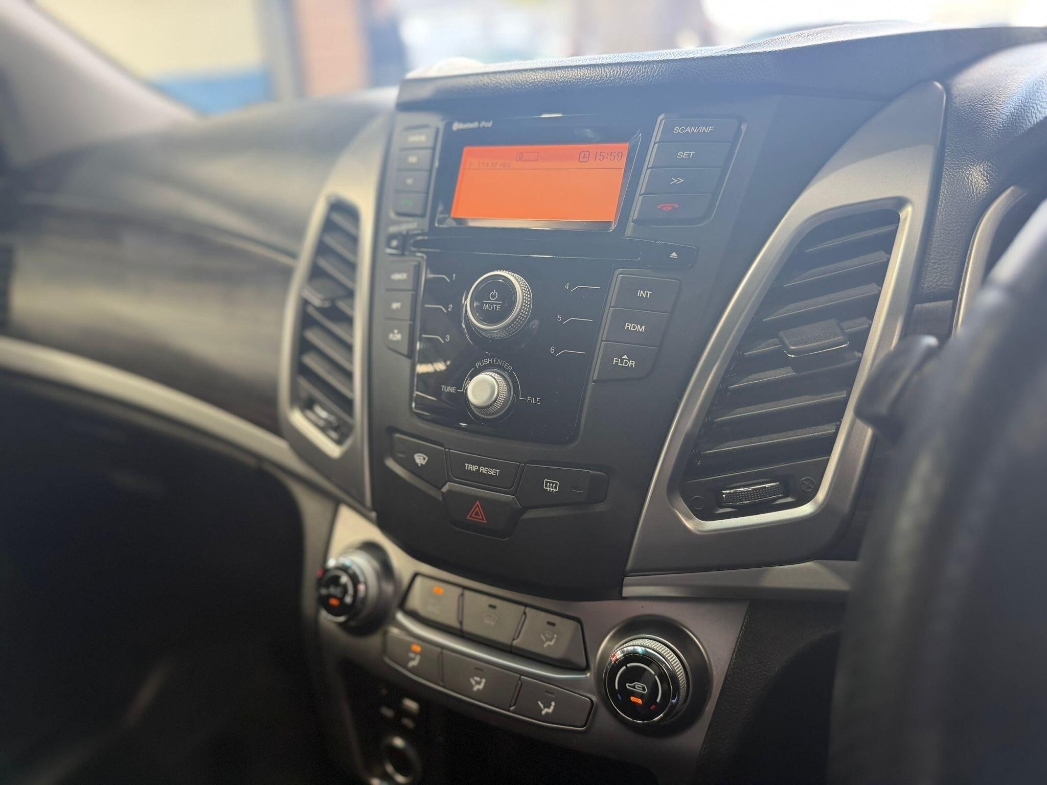 Ssangyong Korando - Image 14