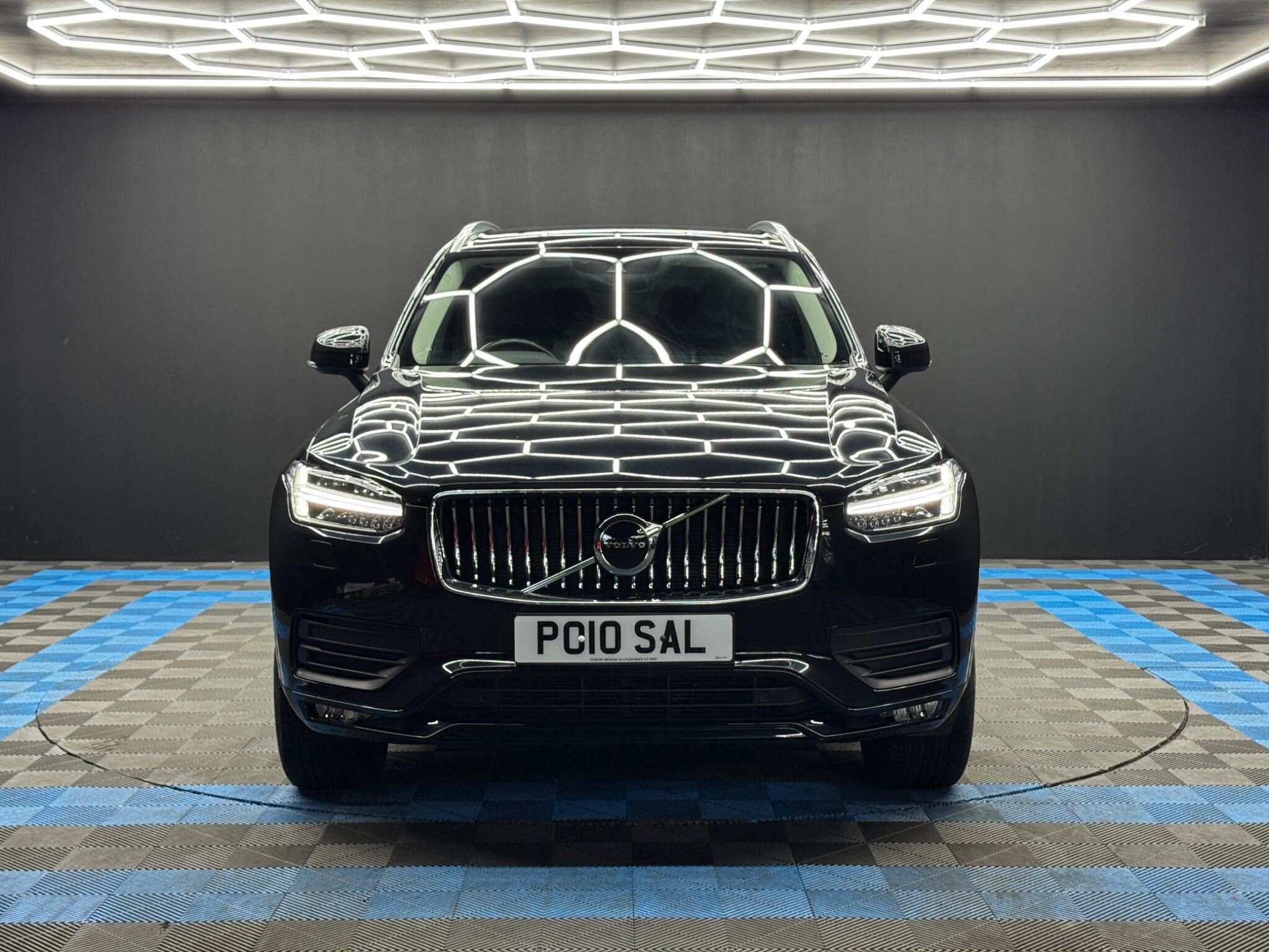 Volvo XC90 - Image 2