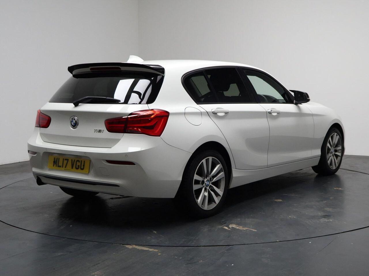 BMW 1 Series - Image 7