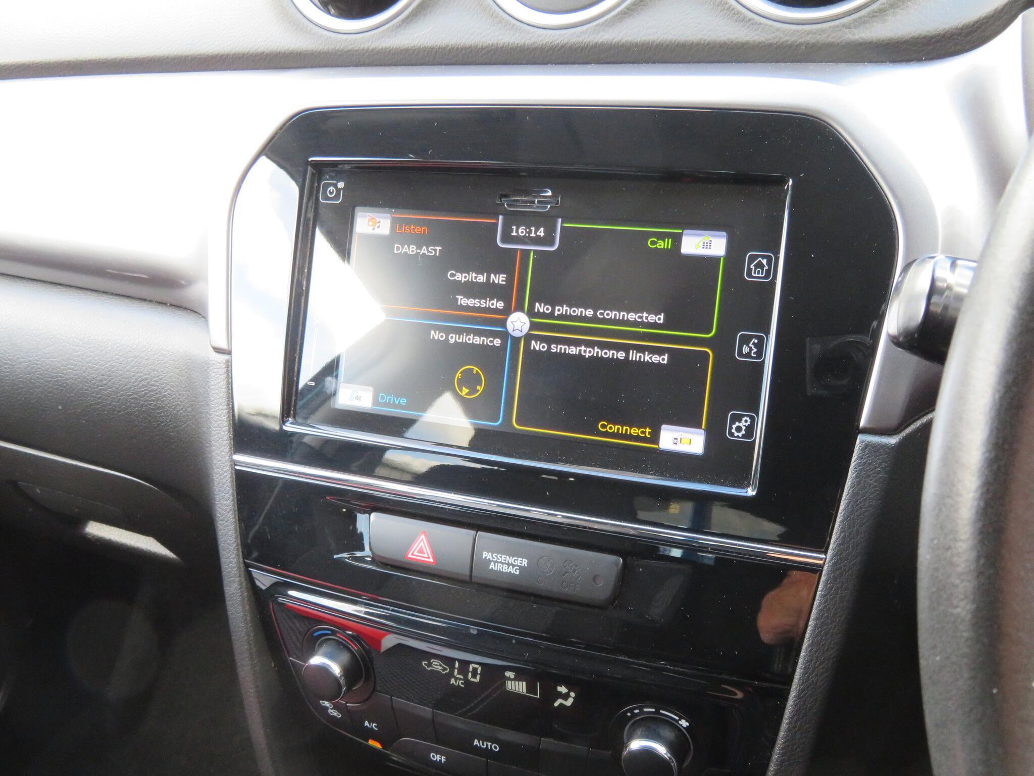 Suzuki Vitara - Image 16