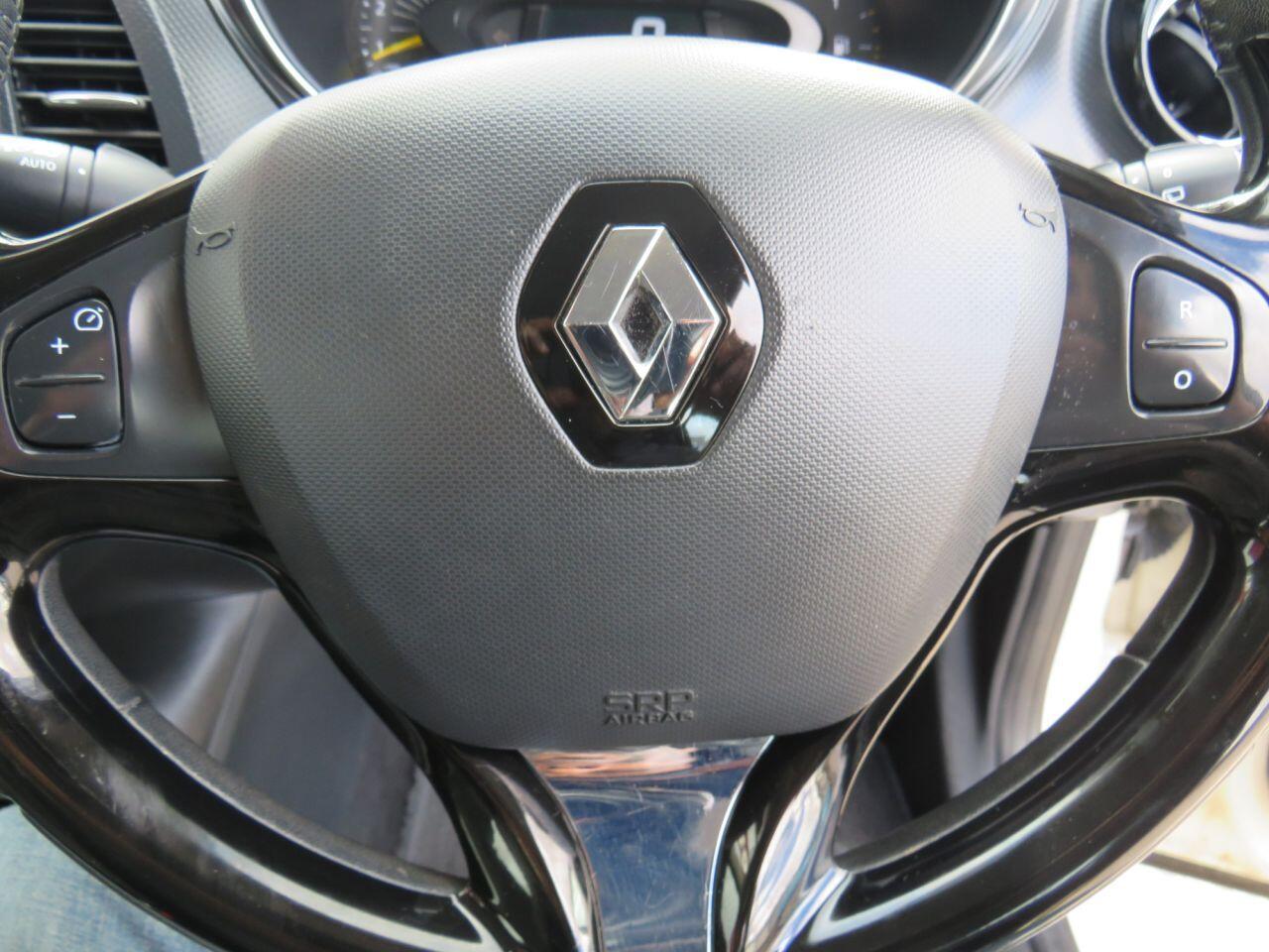 Renault Captur - Image 17
