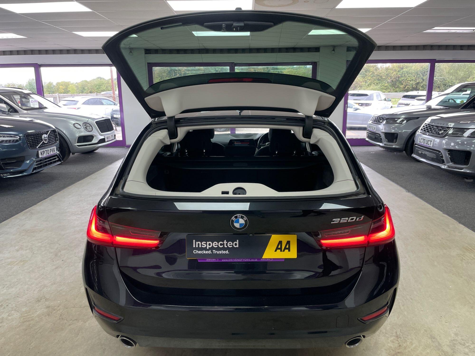 BMW 3 Series - Image 10