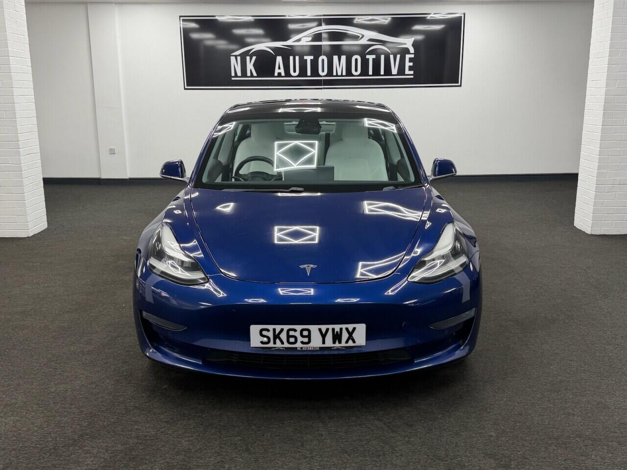 Tesla Model 3 - Image 28