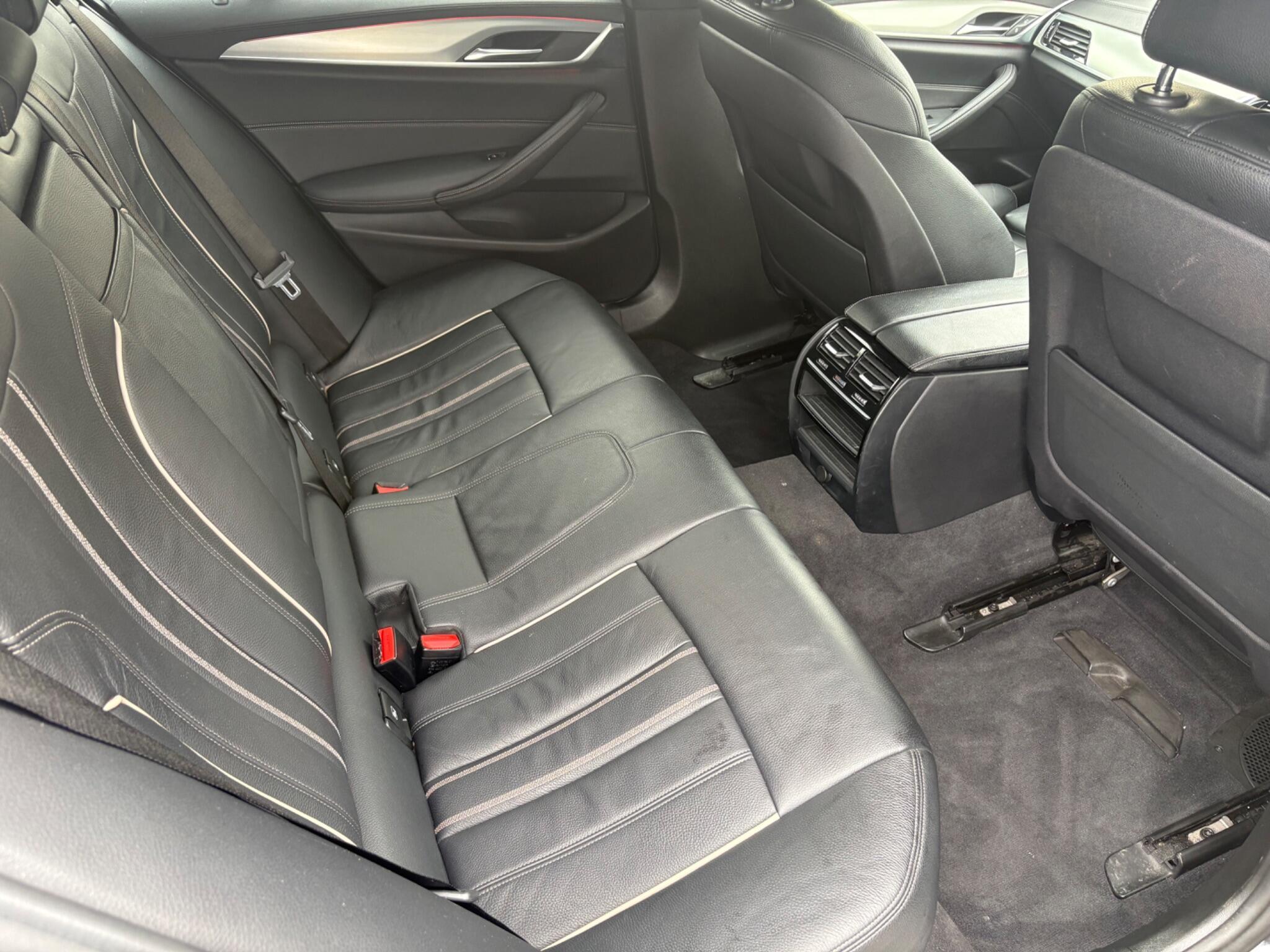 BMW 5 Series - Image 31