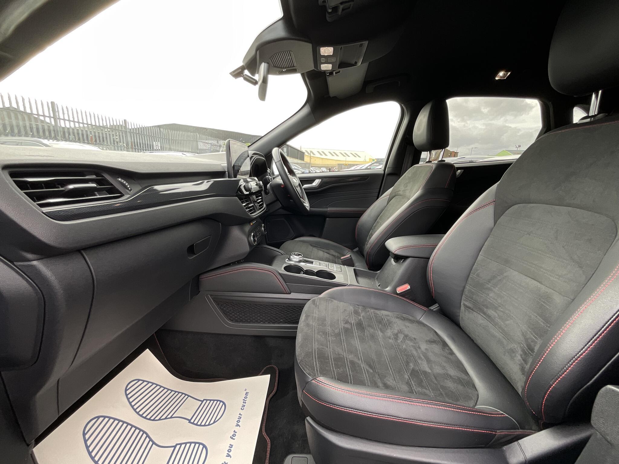 Ford Kuga - Image 19