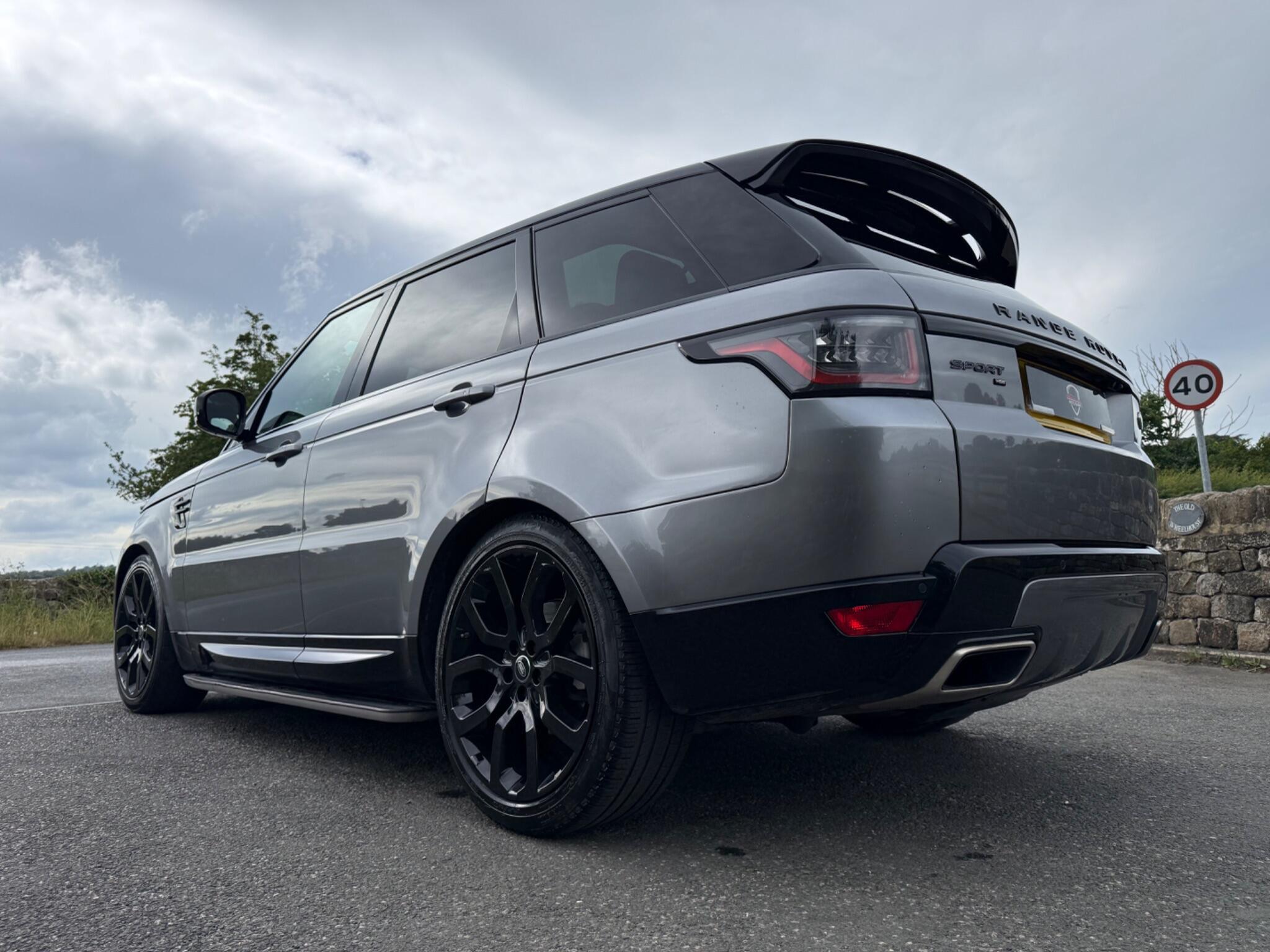Land Rover RANGE ROVER SPORT - Image 2