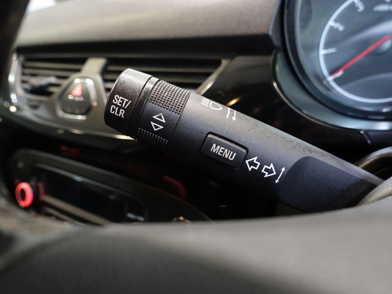 Vauxhall Corsa - Image 18