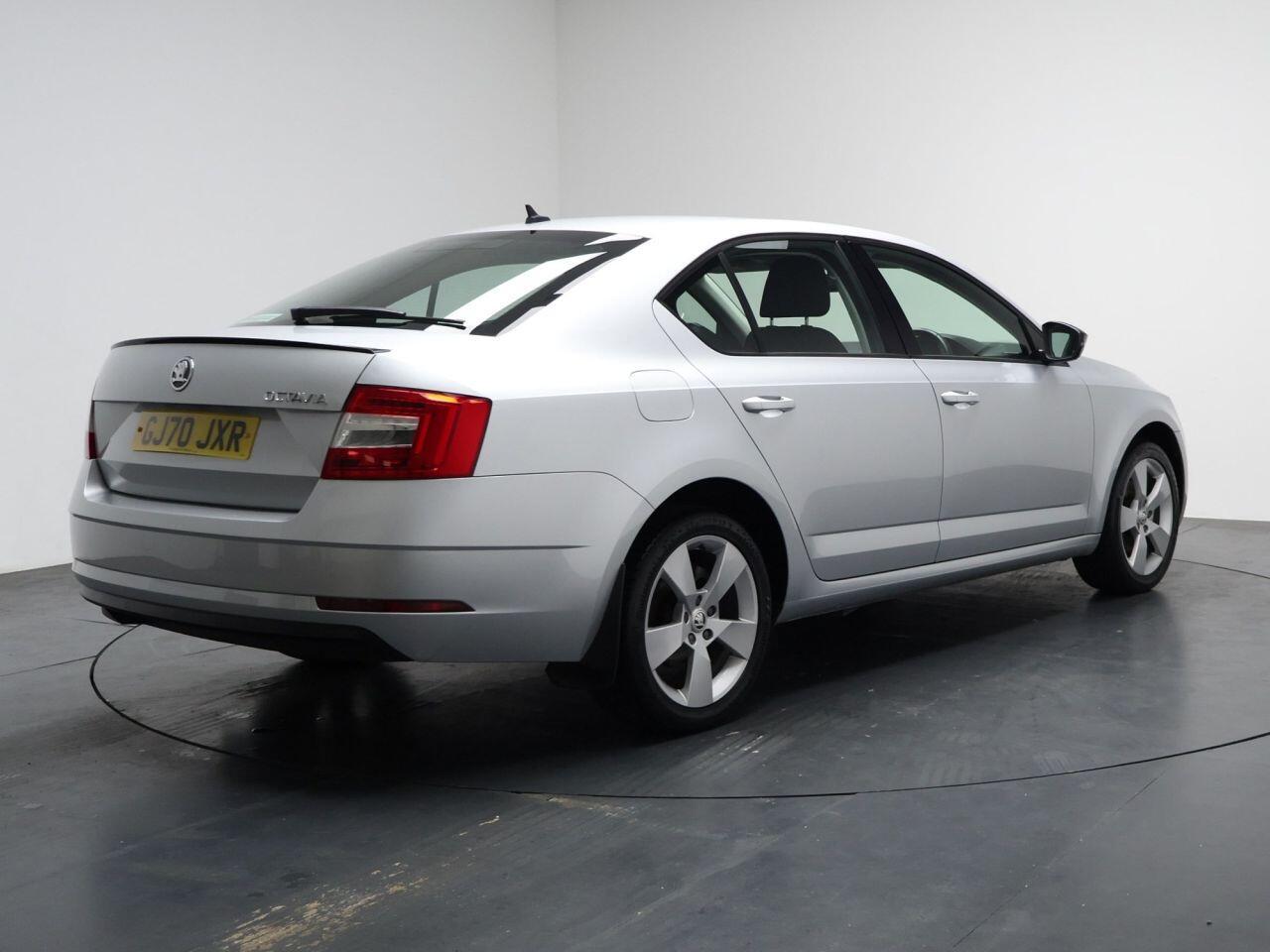 Skoda Octavia - Image 12