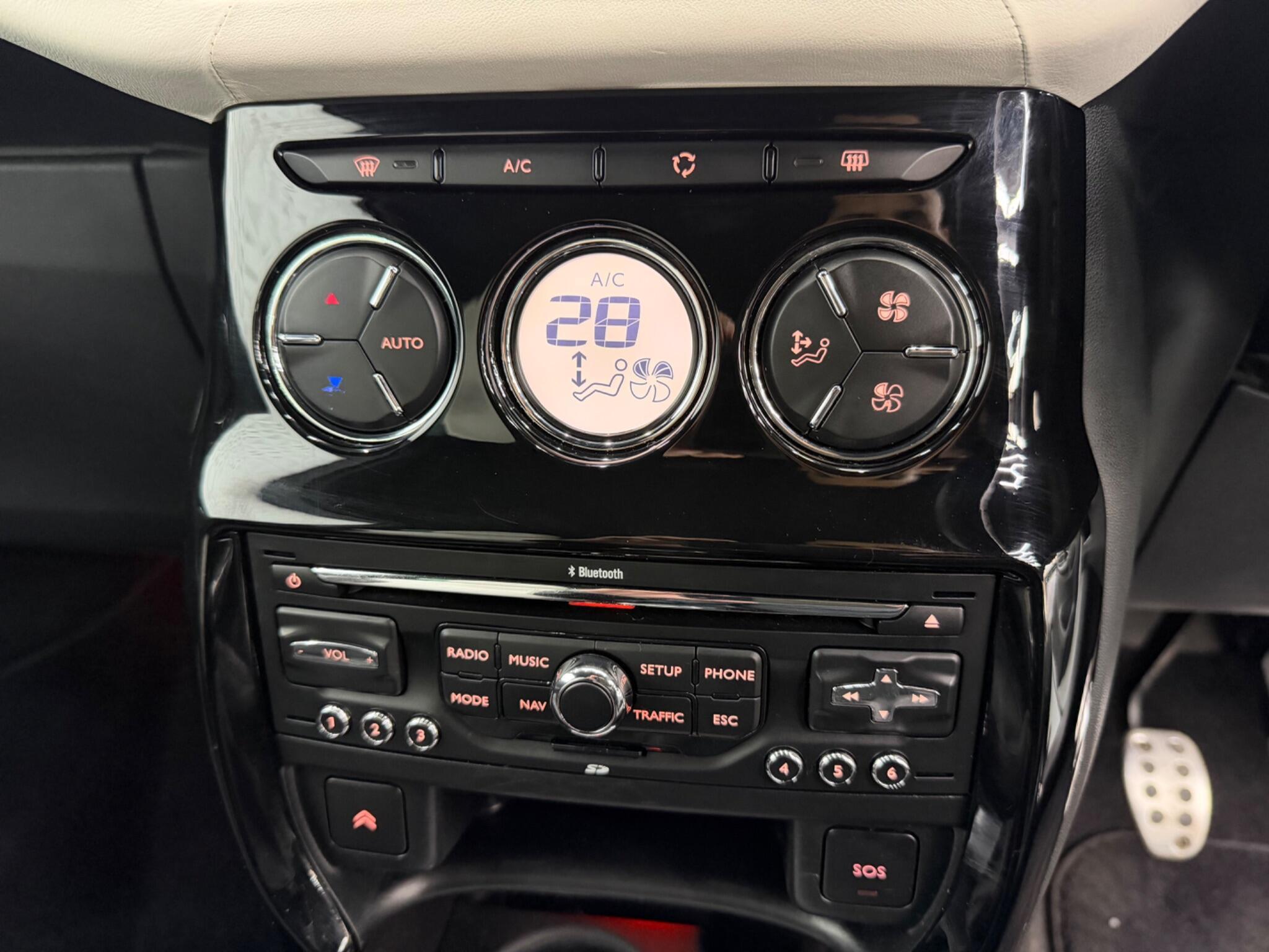 Citroen DS3 - Image 18