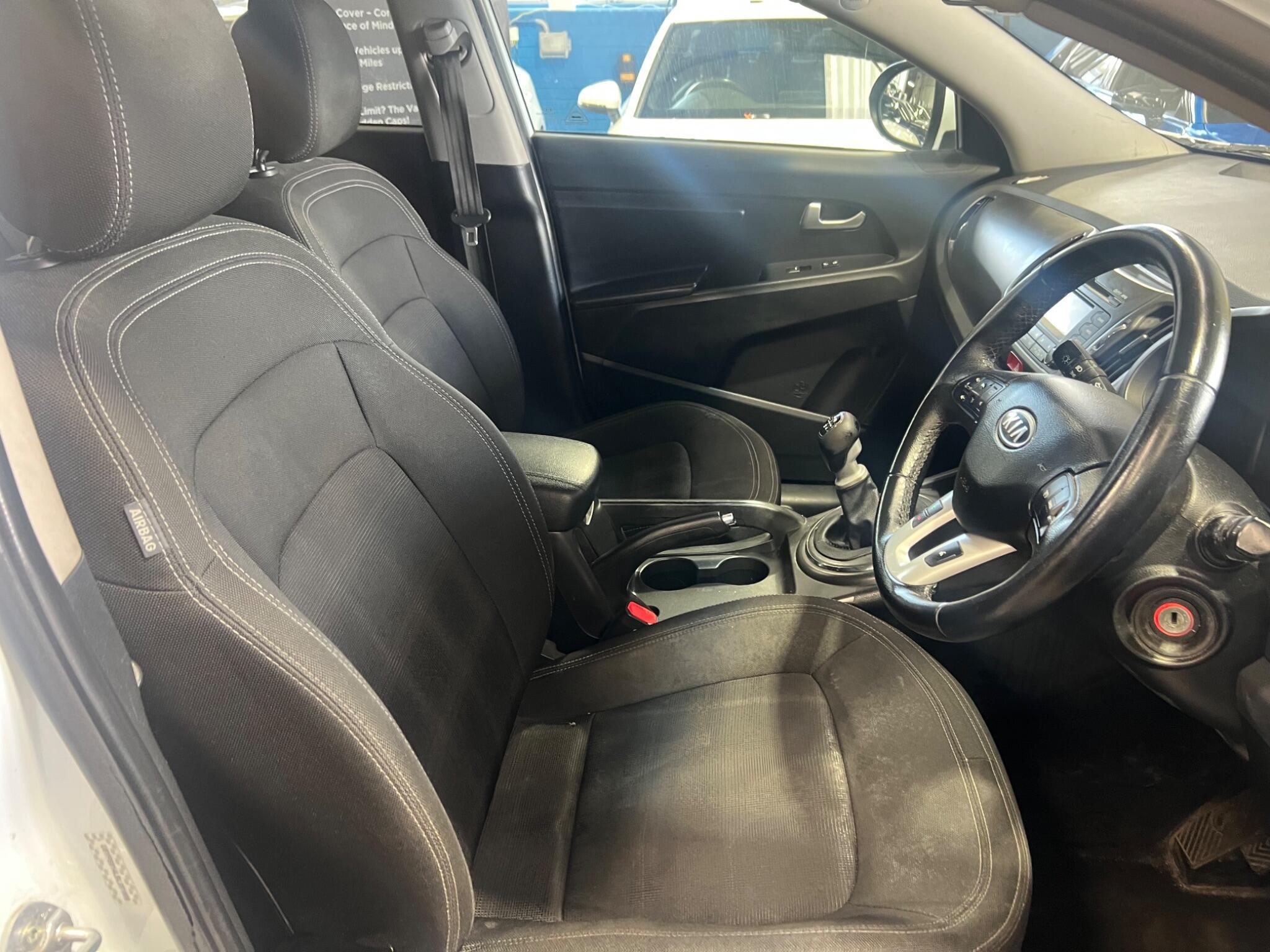 Kia Sportage - Image 17