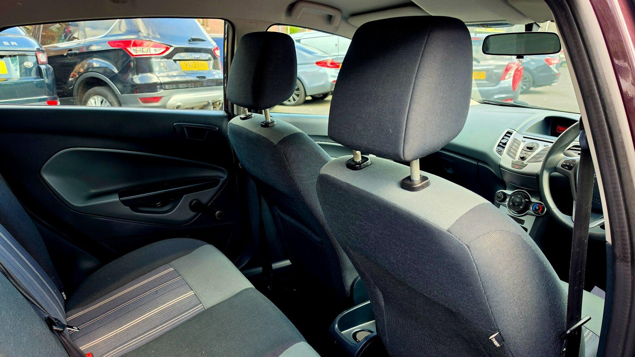Ford Fiesta - Image 18