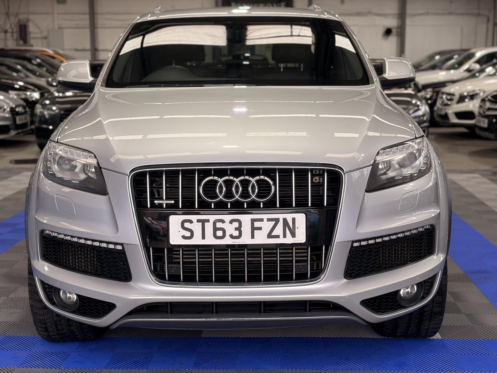 Audi Q7 - Image 2