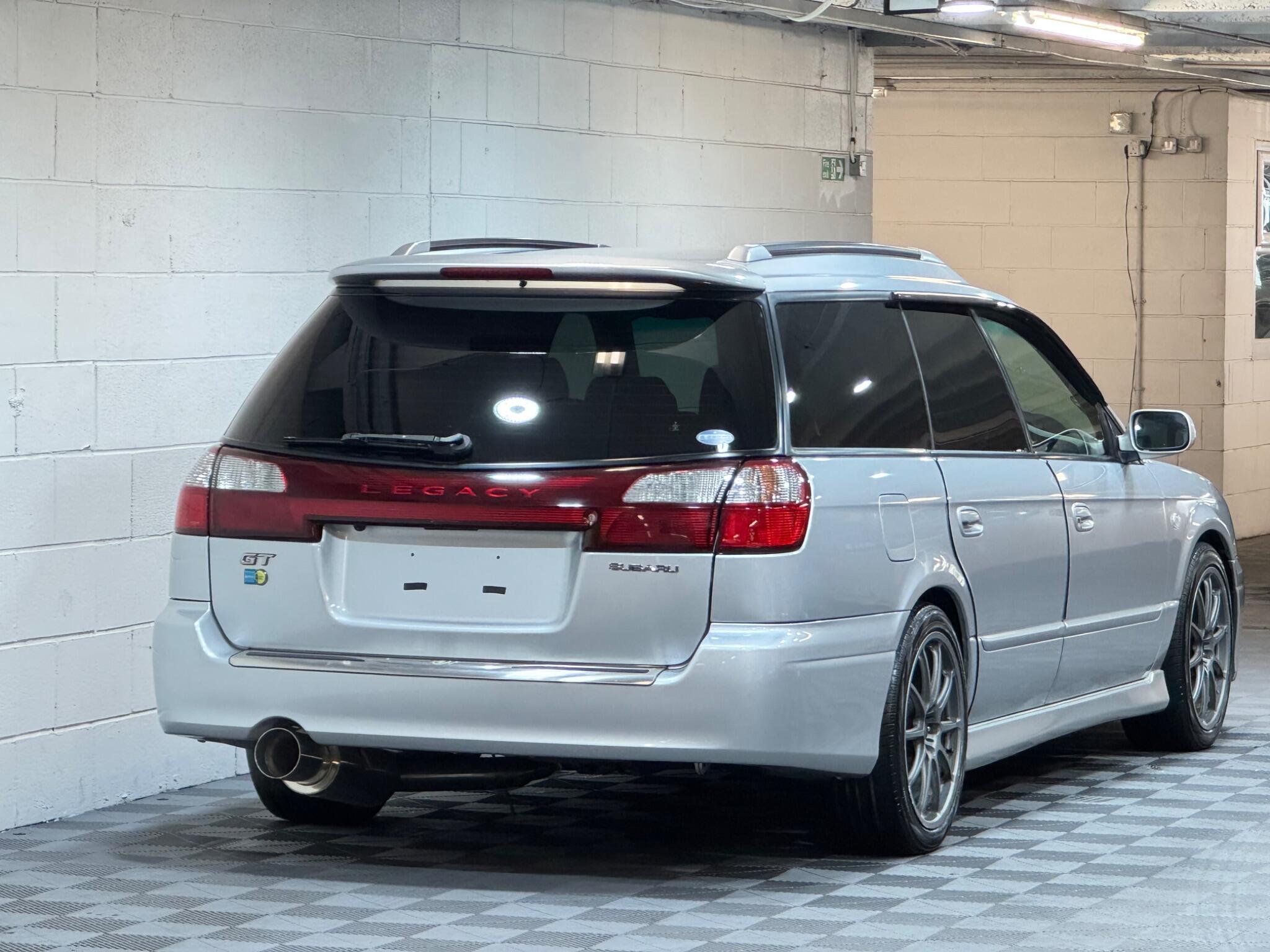 Subaru Legacy - Image 4