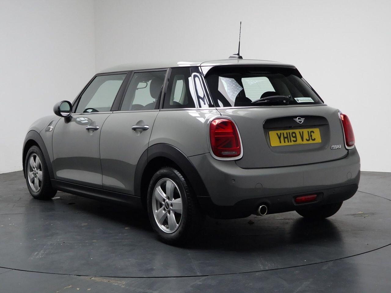 MINI Hatch - Image 9