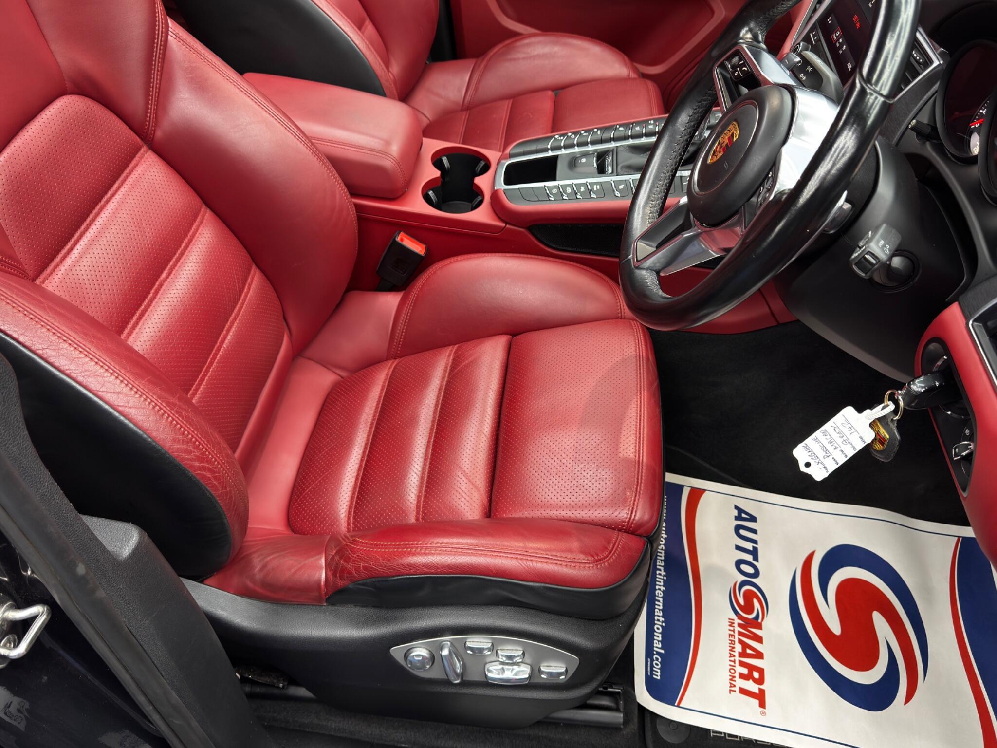 Porsche Macan - Image 13