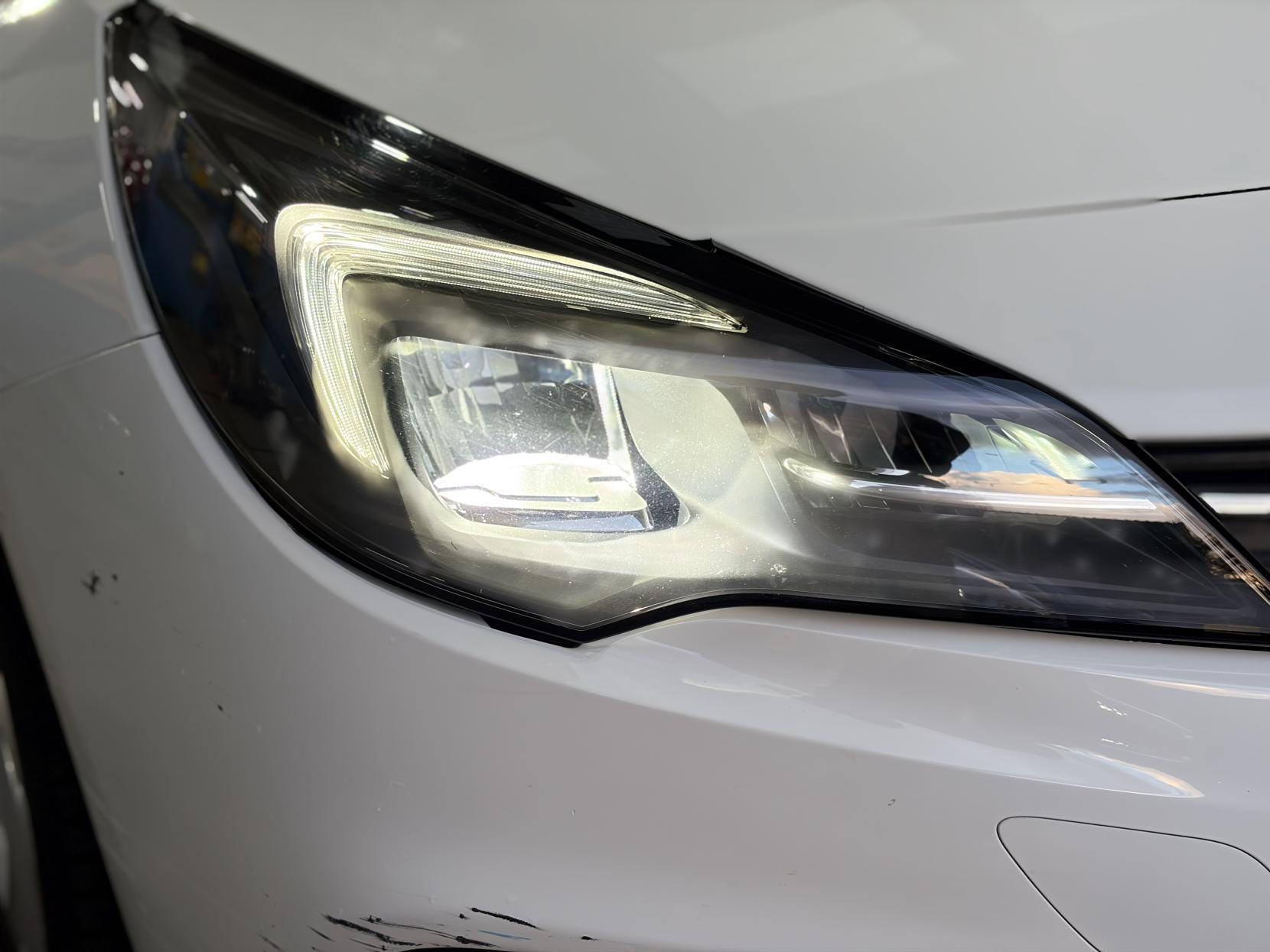 Vauxhall Astra - Image 9