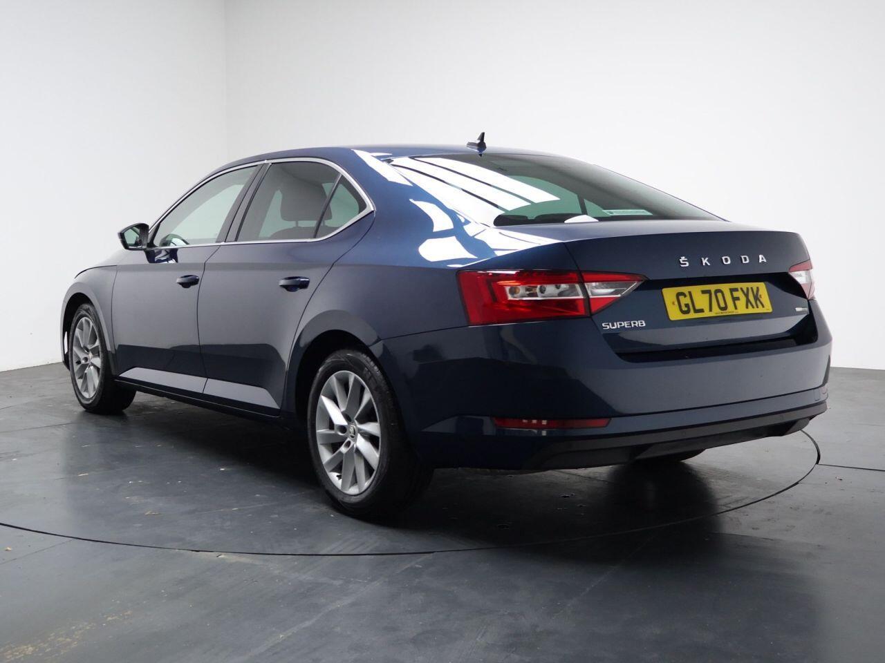 Skoda Superb - Image 9