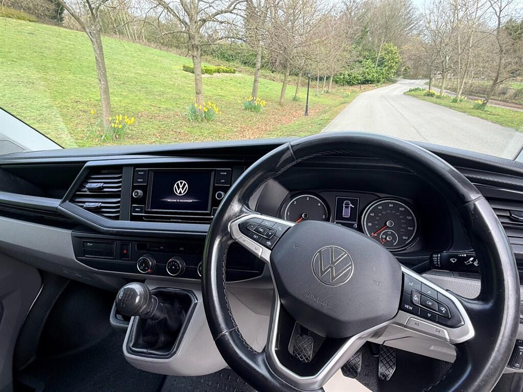 Volkswagen Transporter - Image 15