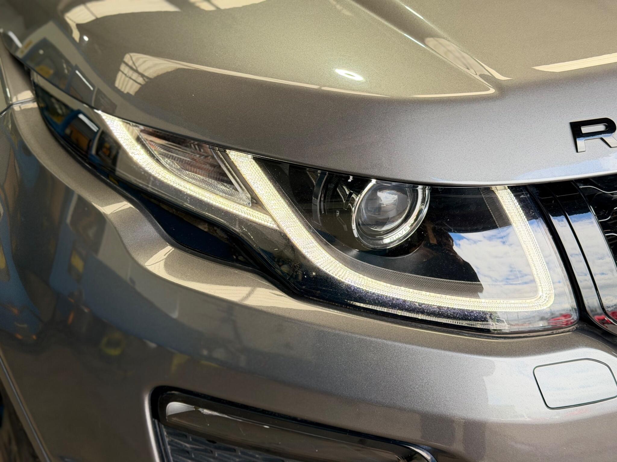Land Rover Range Rover Evoque - Image 9