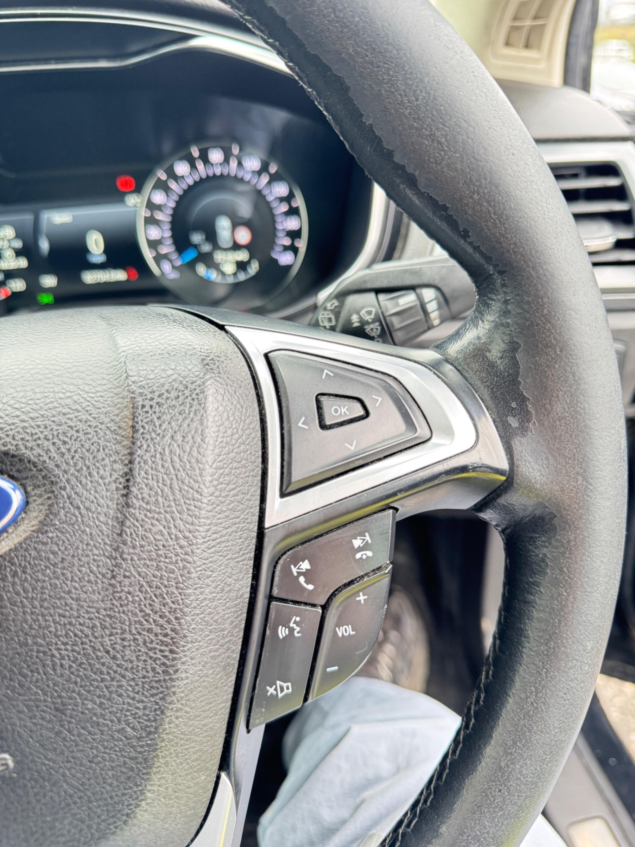 Ford Mondeo - Image 21