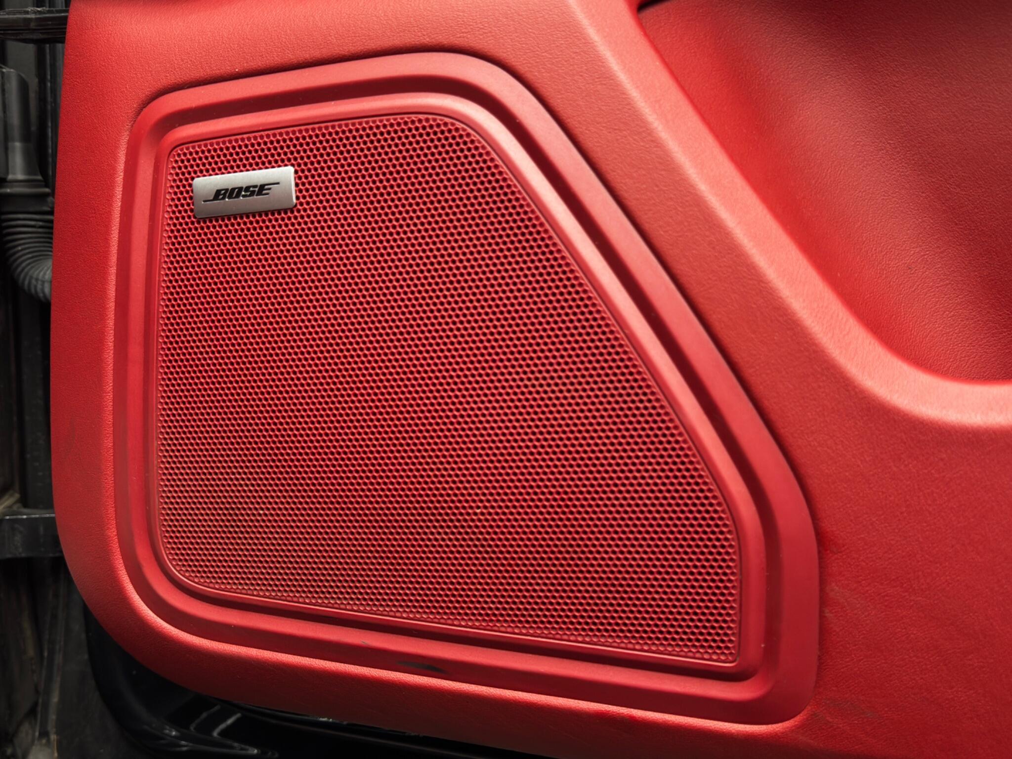 Porsche Macan - Image 45