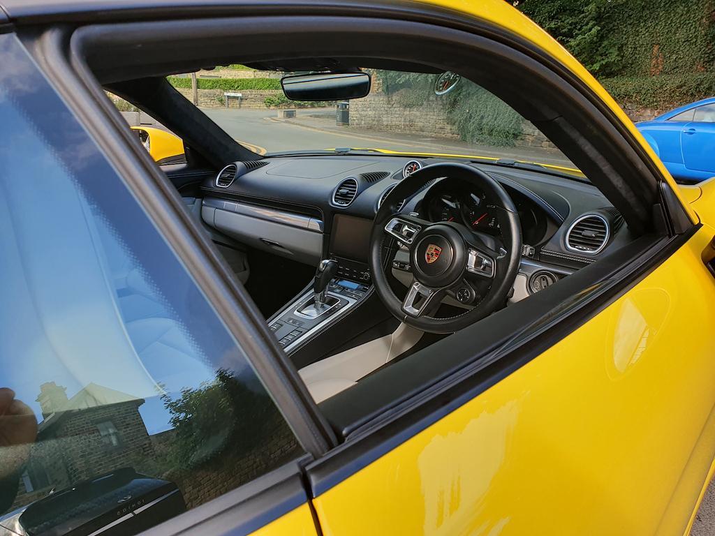 Porsche 718 Cayman - Image 41