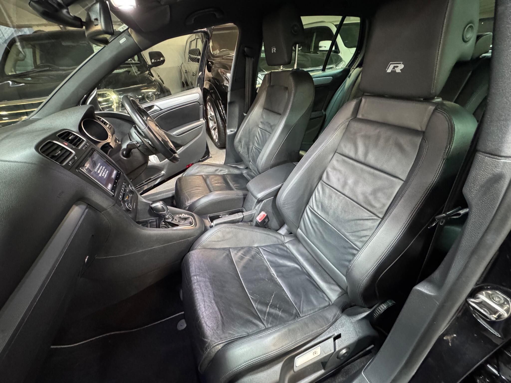 Volkswagen Golf - Image 10