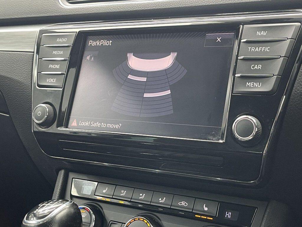Skoda Superb - Image 33