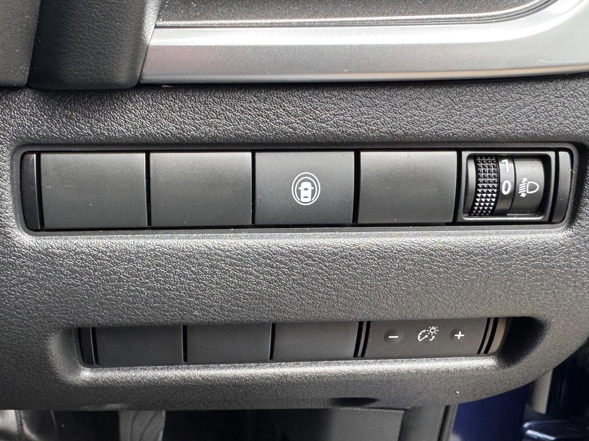 Nissan X-Trail - Image 20