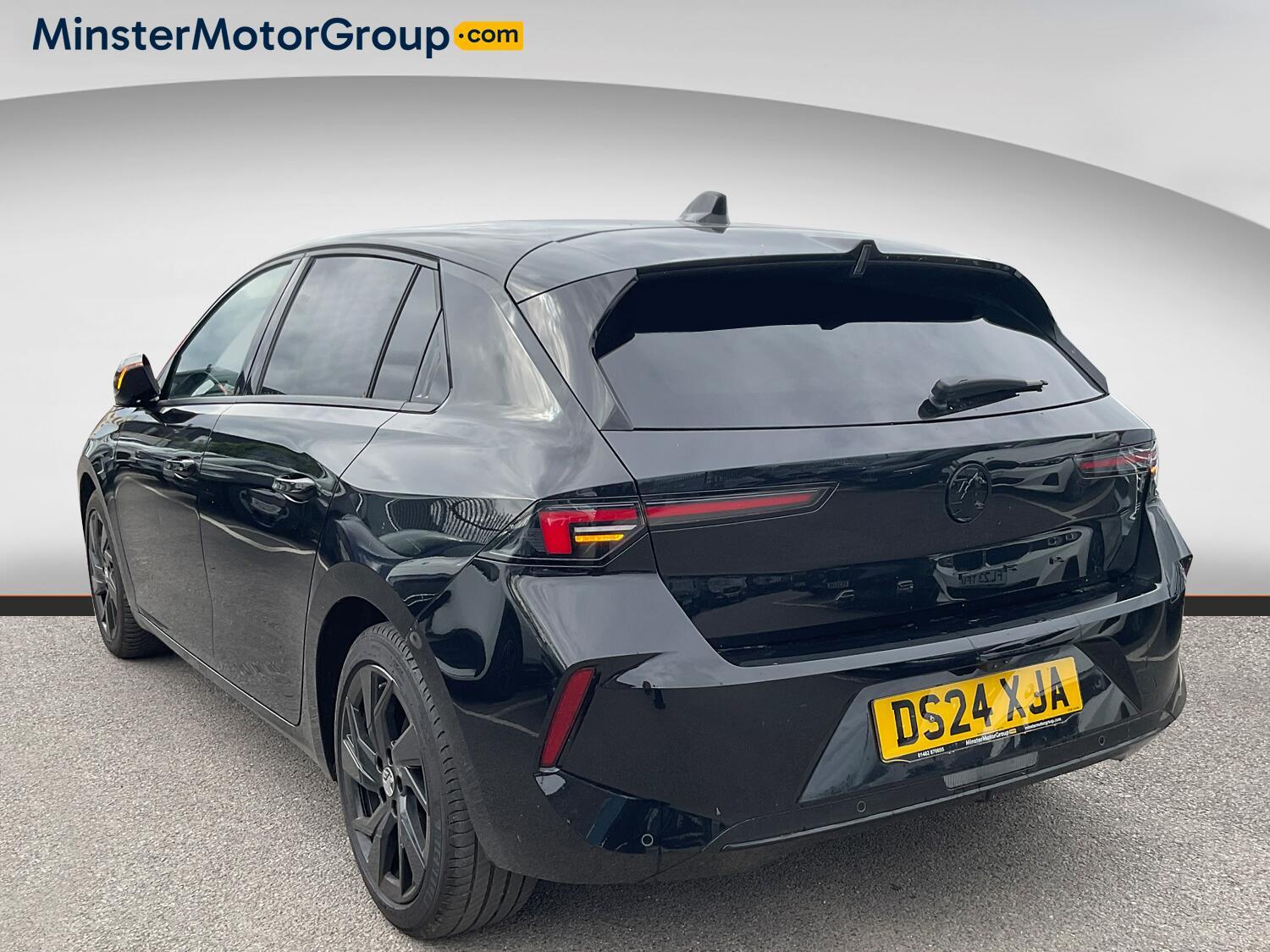 Vauxhall Astra - Image 4