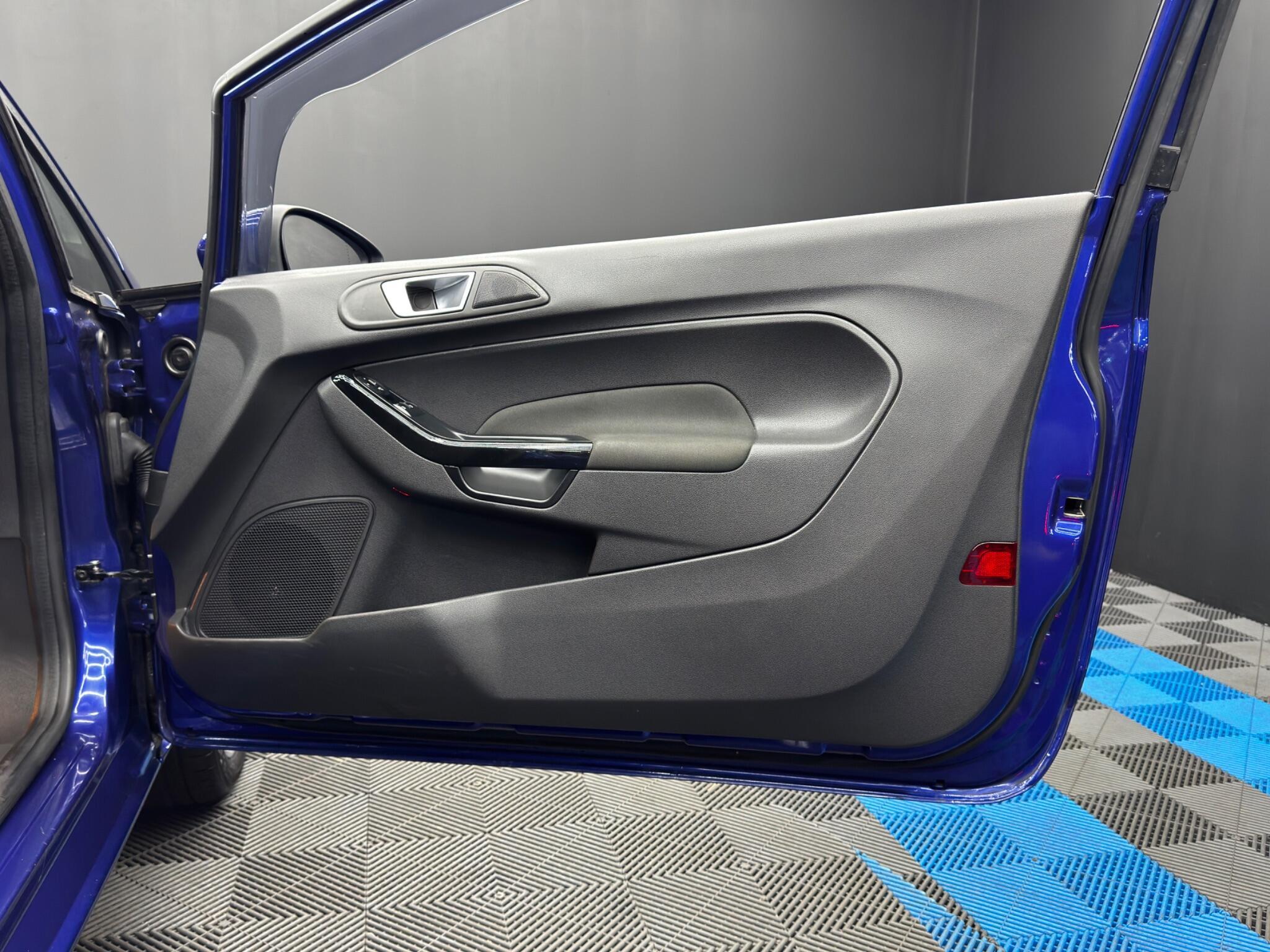 Ford Fiesta - Image 34