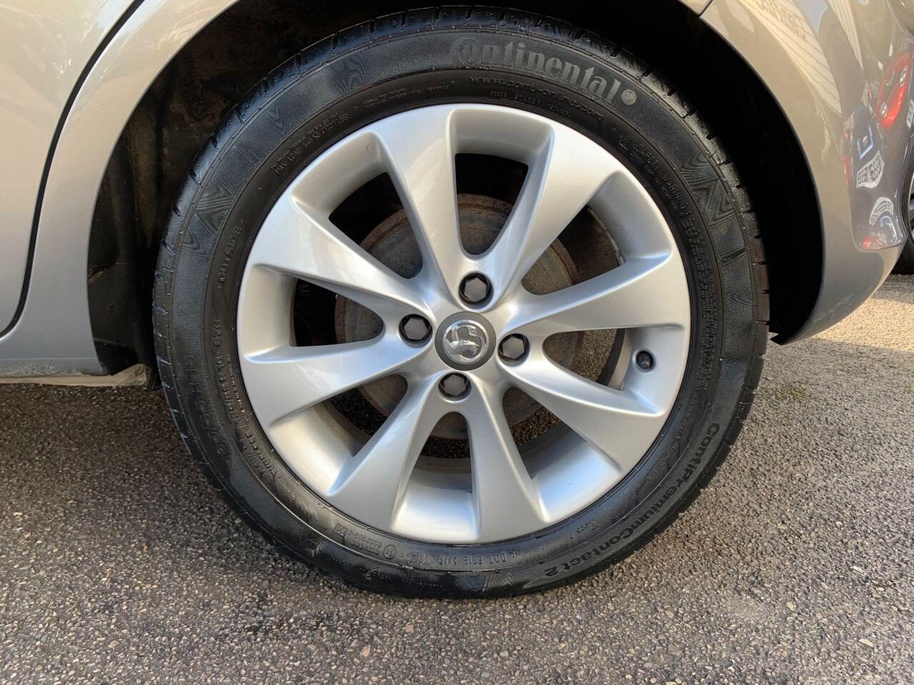 Vauxhall Corsa - Image 25